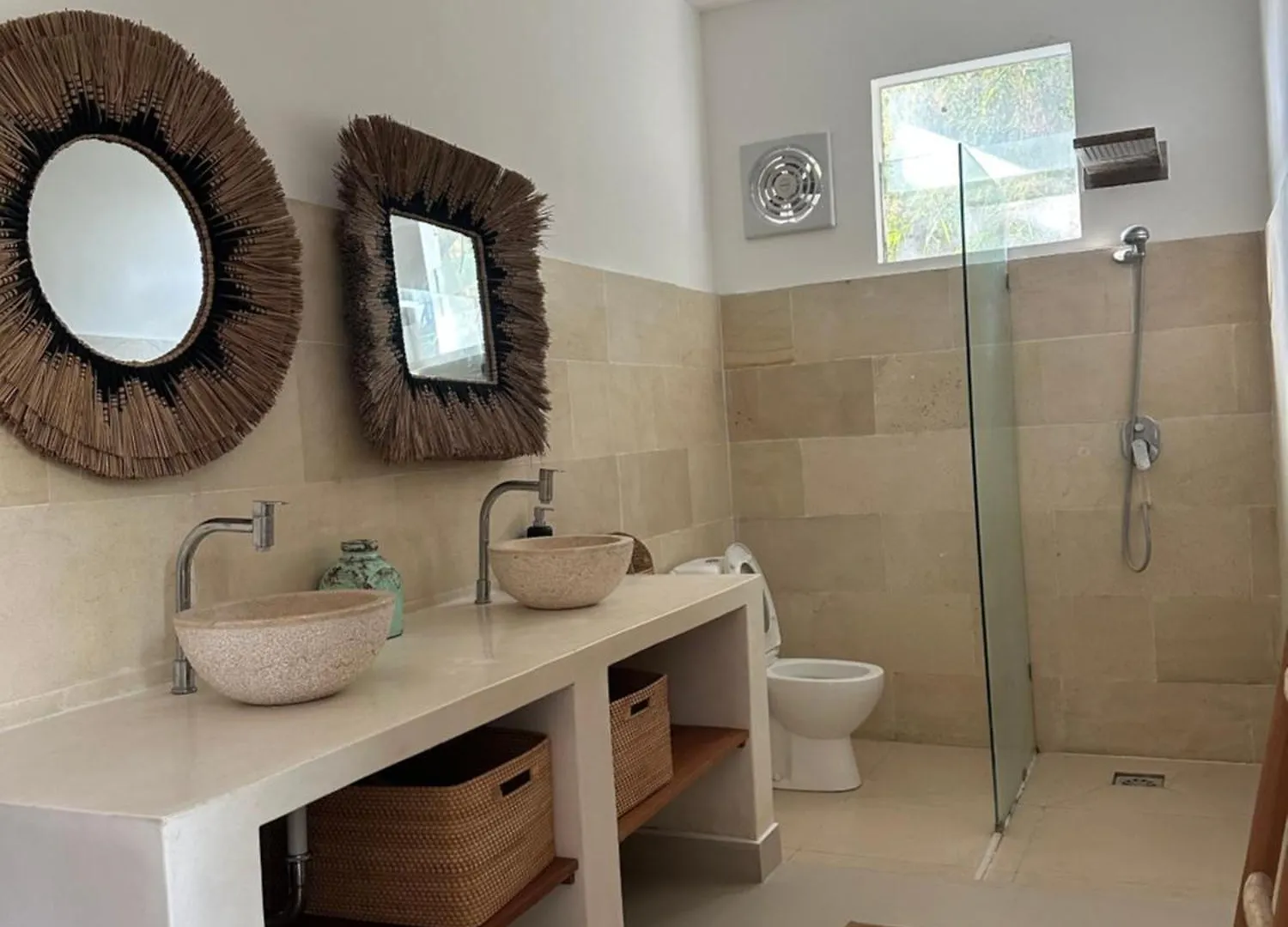 Bellesvillasbali Canggu  Villa Canggu (Bali)